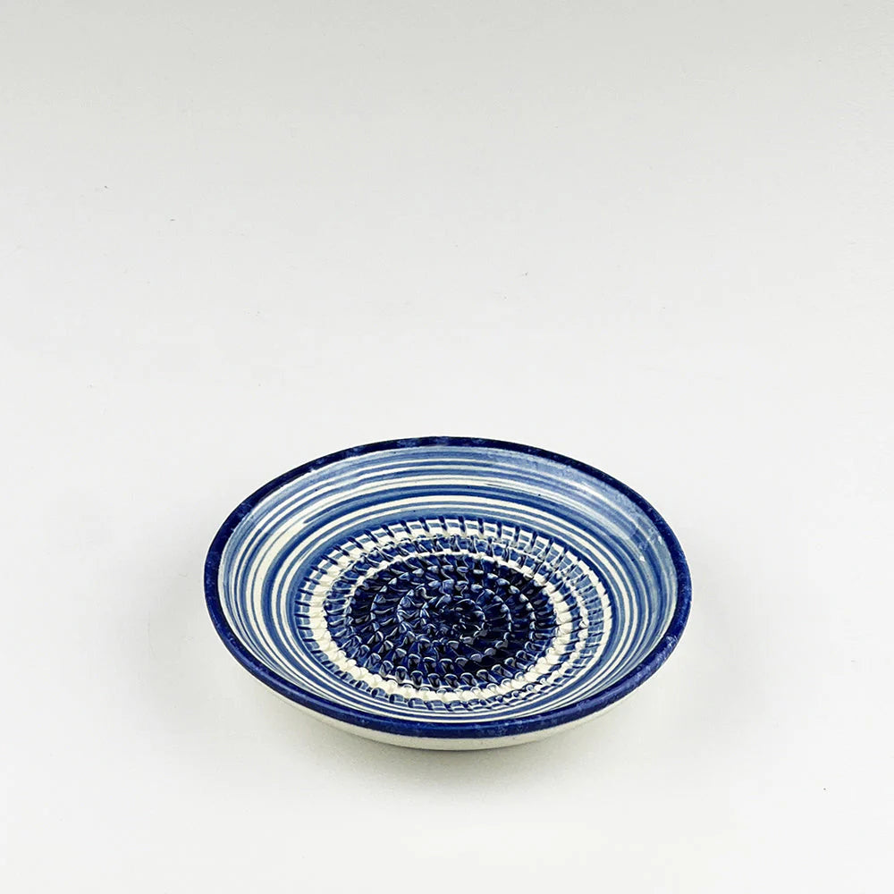 Ripple Ceramic Garlic Grater