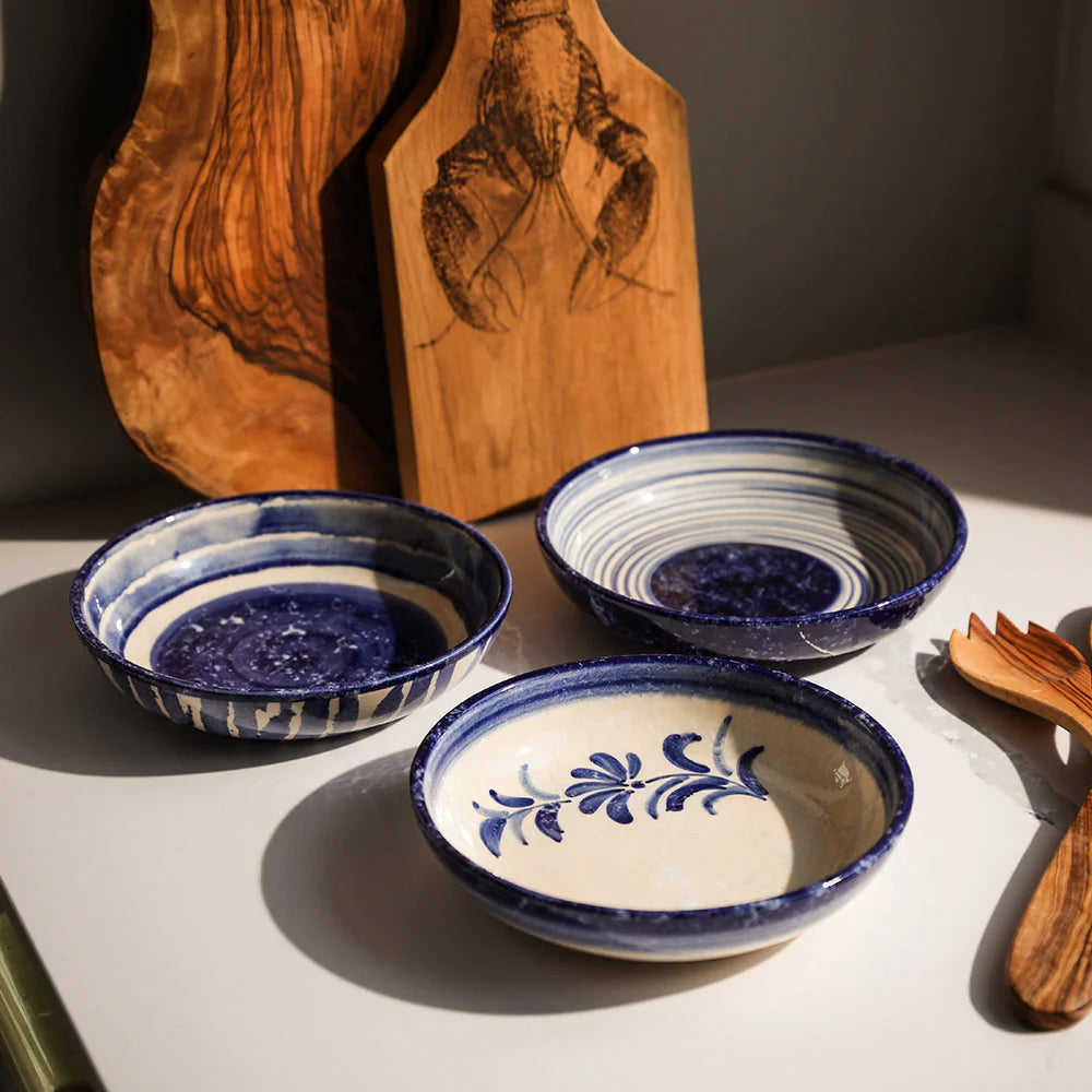 Ripple Ceramic Serving Bowl-Medium